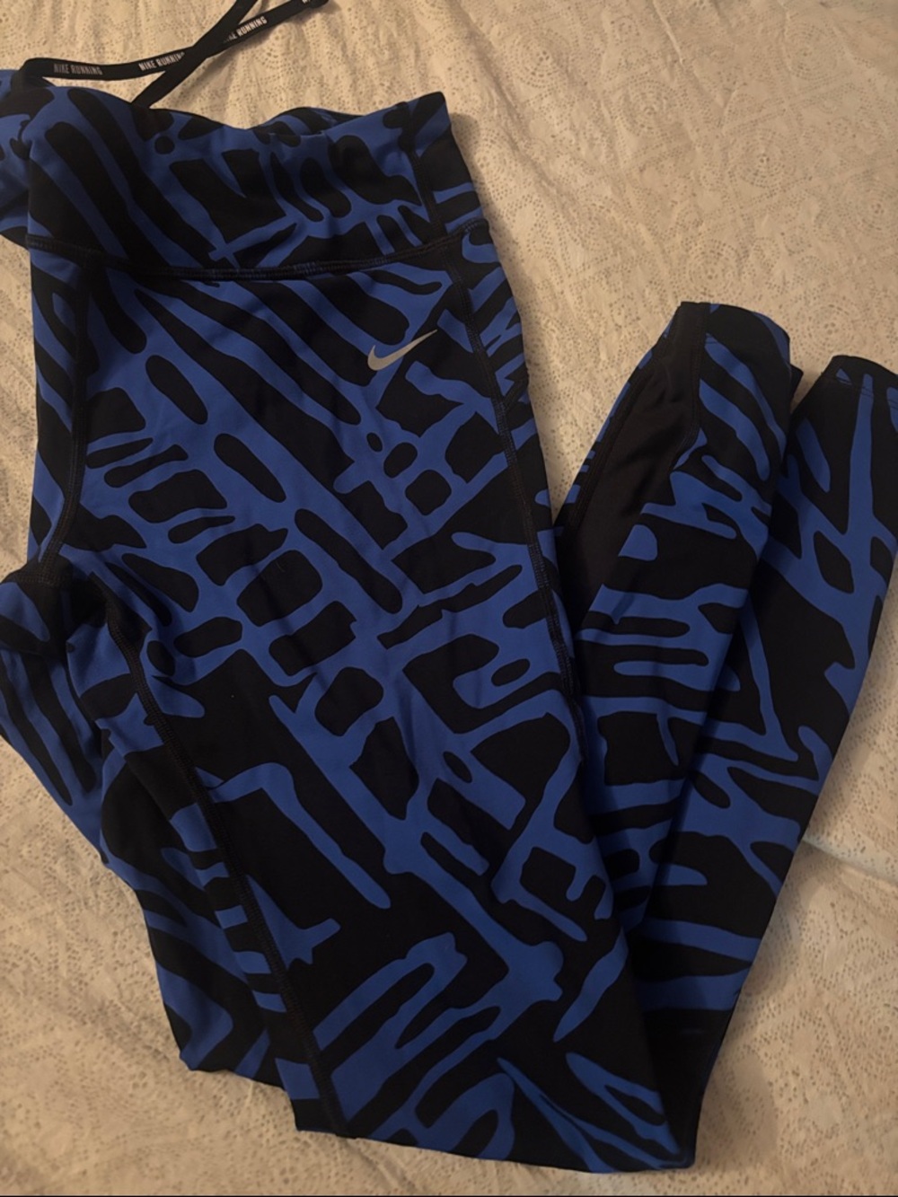 Nike Black & Blue Abstract Print Leggings